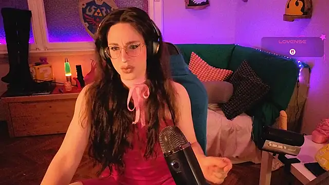 Snapshot of Zesty_Peach chatting on 12, 6, 2026 Zesty Peach online show from 12, 6, 2026