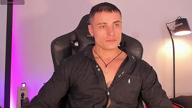 Snapshot of connorsmiith chatting on 6, 7, 2026 connorsmiith online show from 6, 7, 2026