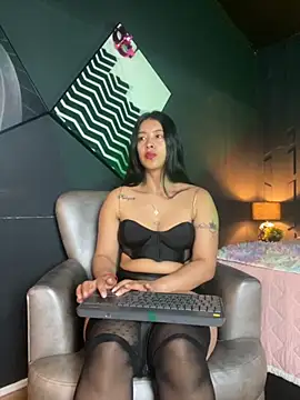 BellaFernandez   online show from 21, 9, 2025