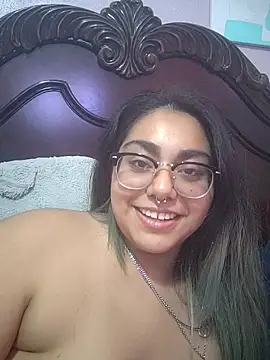 Lovelyrainn online show from 8, 11, 2025