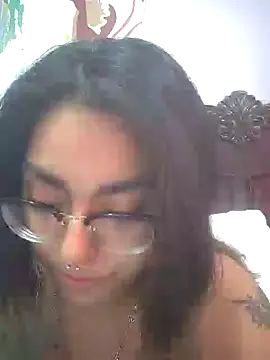 Lovelyrainn online show from 2, 12, 2025