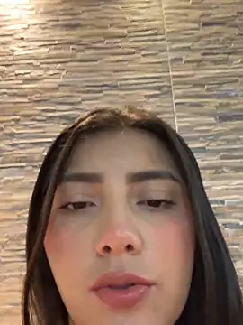 Snapshot of Lupe_19 chatting on 19, 10, 2025 Lupe 19 online show from 19, 10, 2025