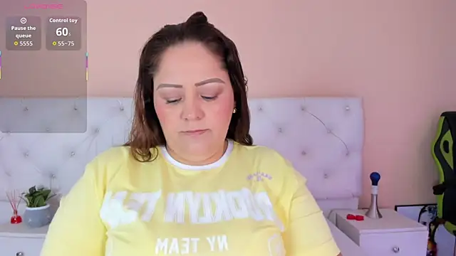 Snapshot of katte_landerr chatting on 30, 9, 2025 katte landerr online show from 30, 9, 2025