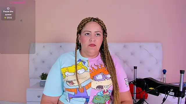 Snapshot of katte_landerr chatting on 23, 10, 2025 katte landerr online show from 23, 10, 2025