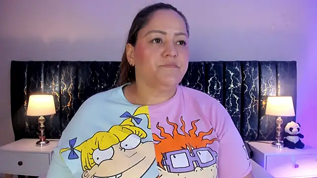 Snapshot of katte_landerr chatting on 3, 2, 2026 katte landerr online show from 3, 2, 2026