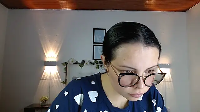 Megan 05  online show from 22, 9, 2025