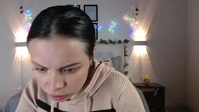 Snapshot of Megan_05_ chatting on 19, 4, 2026 Megan 05 online show from 19, 4, 2026