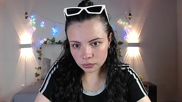 Snapshot of Megan_05_ chatting on 5, 5, 2026 Megan 05 online show from 5, 5, 2026