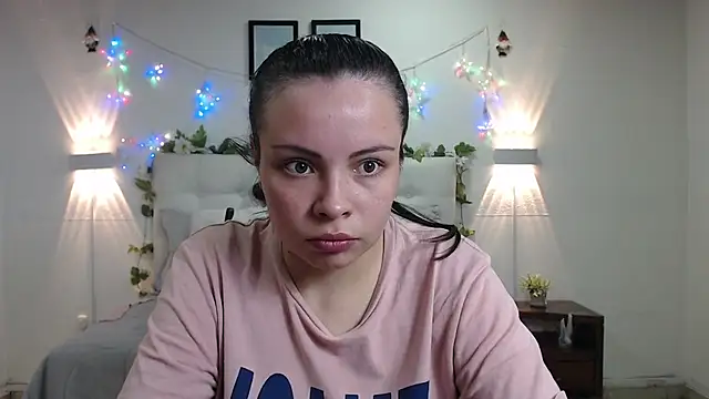 Snapshot of Megan_05_ chatting on 9, 5, 2026 Megan 05 online show from 9, 5, 2026