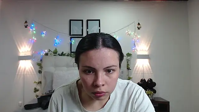Snapshot of Megan_05_ chatting on 20, 5, 2026 Megan 05 online show from 20, 5, 2026