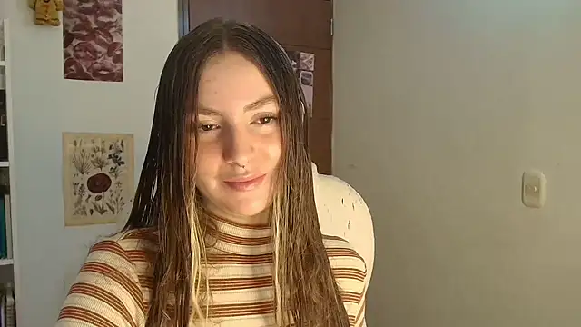 velvet  moon online show from 5, 1, 2026