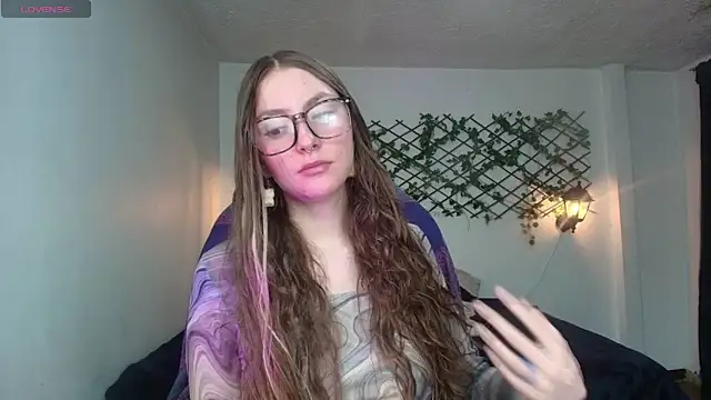 velvet  moon online show from 31, 3, 2026