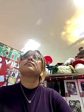 iamlucy online show from 12, 11, 2025