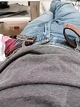 Snapshot of Pio185 chatting on 6, 11, 2025 Pio185 online show from 6, 11, 2025