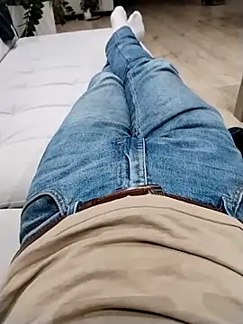 Snapshot of Pio185 chatting on 18, 11, 2025 Pio185 online show from 18, 11, 2025