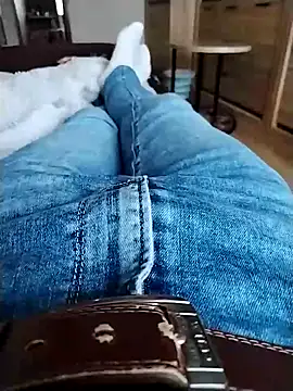 Snapshot of Pio185 chatting on 30, 11, 2025 Pio185 online show from 30, 11, 2025