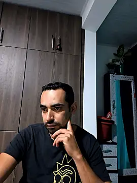 stivenlujan69 online show from 9, 1, 2026