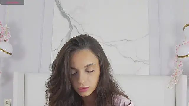 Snapshot of AdoraCortes chatting on 9, 9, 2025 AdoraCortes online show from 9, 9, 2025