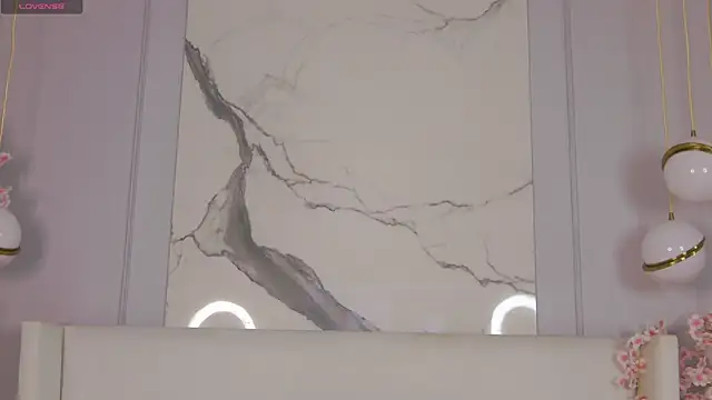 Snapshot of AdoraCortes chatting on 11, 10, 2025 AdoraCortes online show from 11, 10, 2025