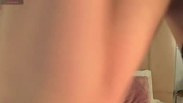 AdoraCortes online show from 27, 2, 2026