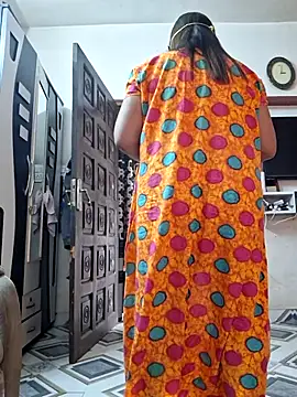 Snapshot of SIMIHOT chatting on 25, 2, 2026 SIMIHOT online show from 25, 2, 2026