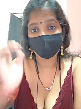 Snapshot of Sonalihot_ chatting on 2, 10, 2025 Sonalihot online show from 2, 10, 2025