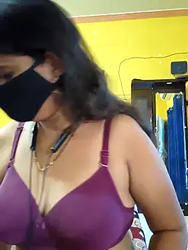 Snapshot of Sonalihot_ chatting on 8, 11, 2025 Sonalihot online show from 8, 11, 2025