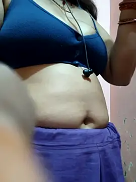 Snapshot of Sonalihot_ chatting on 10, 11, 2025 Sonalihot online show from 10, 11, 2025