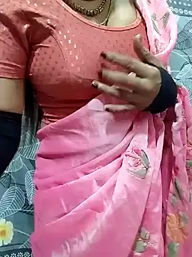 Snapshot of angelcam4 chatting on 29, 11, 2025 angelcam4 online show from 29, 11, 2025