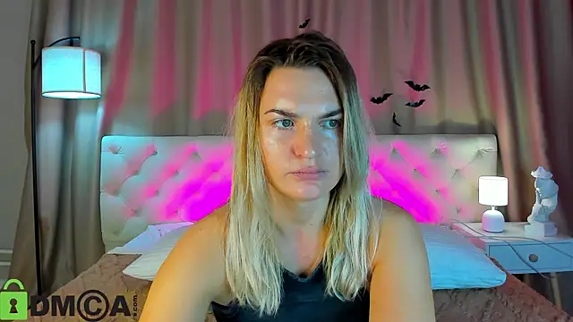 Marie Ellie online show from 10, 11, 2025