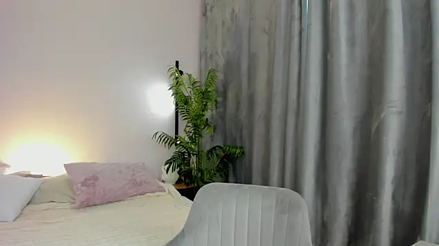 Snapshot of Marie_Ellie chatting on 29, 5, 2026 Marie Ellie online show from 29, 5, 2026