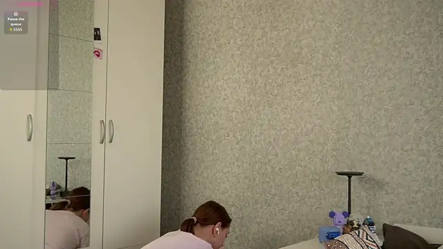 MiaSkyKiss online show from 23, 3, 2026