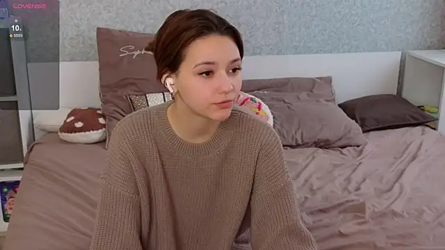 MiaSkyKiss online show from 28, 5, 2026