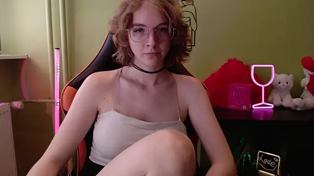 Snapshot of juicyPenny chatting on 26, 5, 2026 juicyPenny online show from 26, 5, 2026