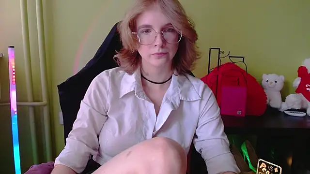 Snapshot of juicyPenny chatting on 10, 6, 2026 juicyPenny online show from 10, 6, 2026