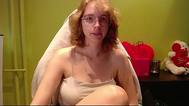 Snapshot of juicyPenny chatting on 11, 7, 2026 juicyPenny online show from 11, 7, 2026