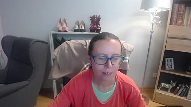 Snapshot of sweetxLizzy chatting on 22, 9, 2025 sweetxLizzy online show from 22, 9, 2025