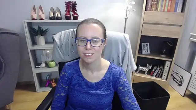 sweetxLizzy online show from 23, 10, 2025