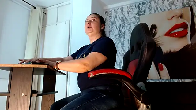 mariani smith online show from 16, 9, 2025