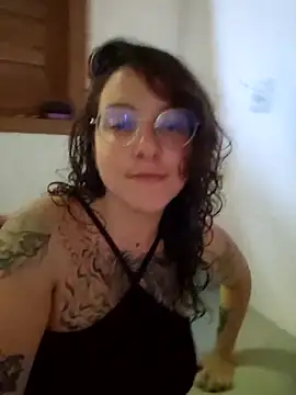 Snapshot of Blue_Liz chatting on 1, 2, 2026 Blue Liz online show from 1, 2, 2026