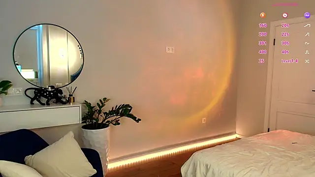 Katherinepinke online show from 28, 11, 2025