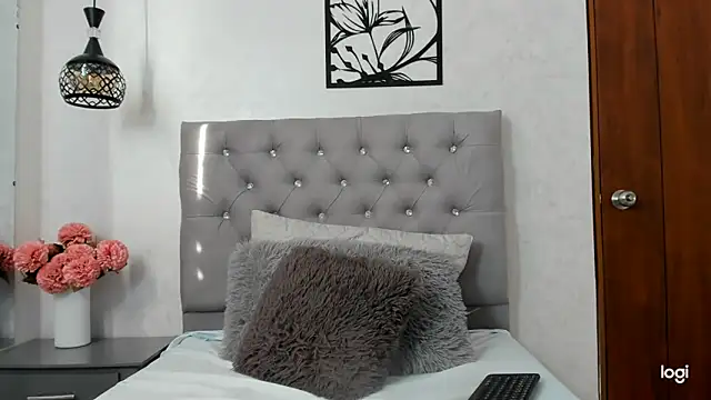 Emiily cooper x online show from 2, 10, 2025