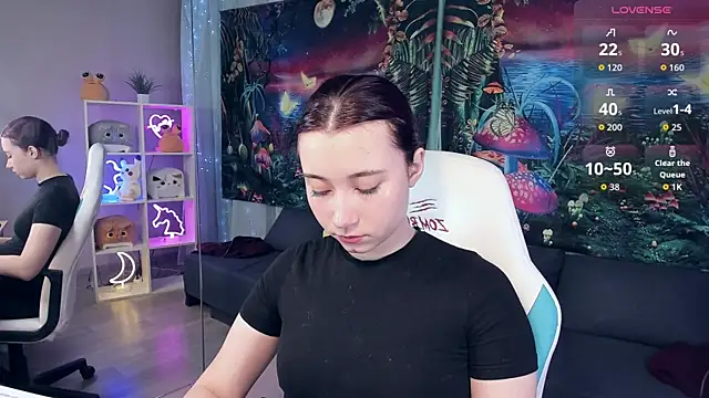 ClaraParks online show from 10, 9, 2025