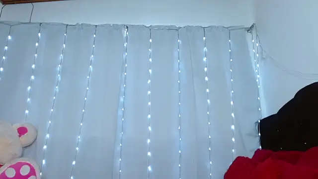 Charlothe Wright online show from 17, 4, 2026