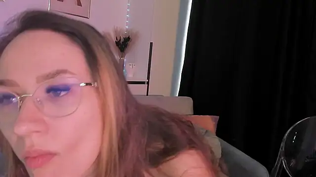 Snapshot of EvaBllake chatting on 27, 10, 2025 EvaBllake online show from 27, 10, 2025