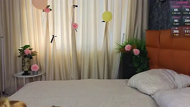 Snapshot of SoftBliss chatting on 2, 10, 2025 SoftBliss online show from 2, 10, 2025