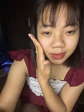 Snapshot of NinaChu chatting on 11, 10, 2025 NinaChu online show from 11, 10, 2025
