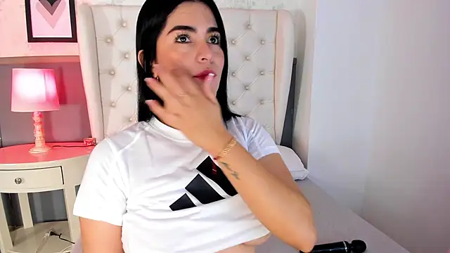 Sasha  sims   online show from 26, 9, 2025