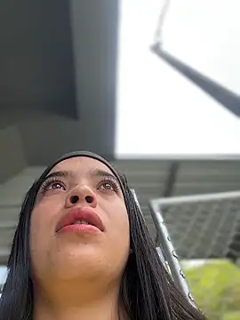 JuanitaMore01 online show from 22, 5, 2026