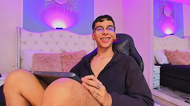 Aiden Royce online show from 22, 9, 2025